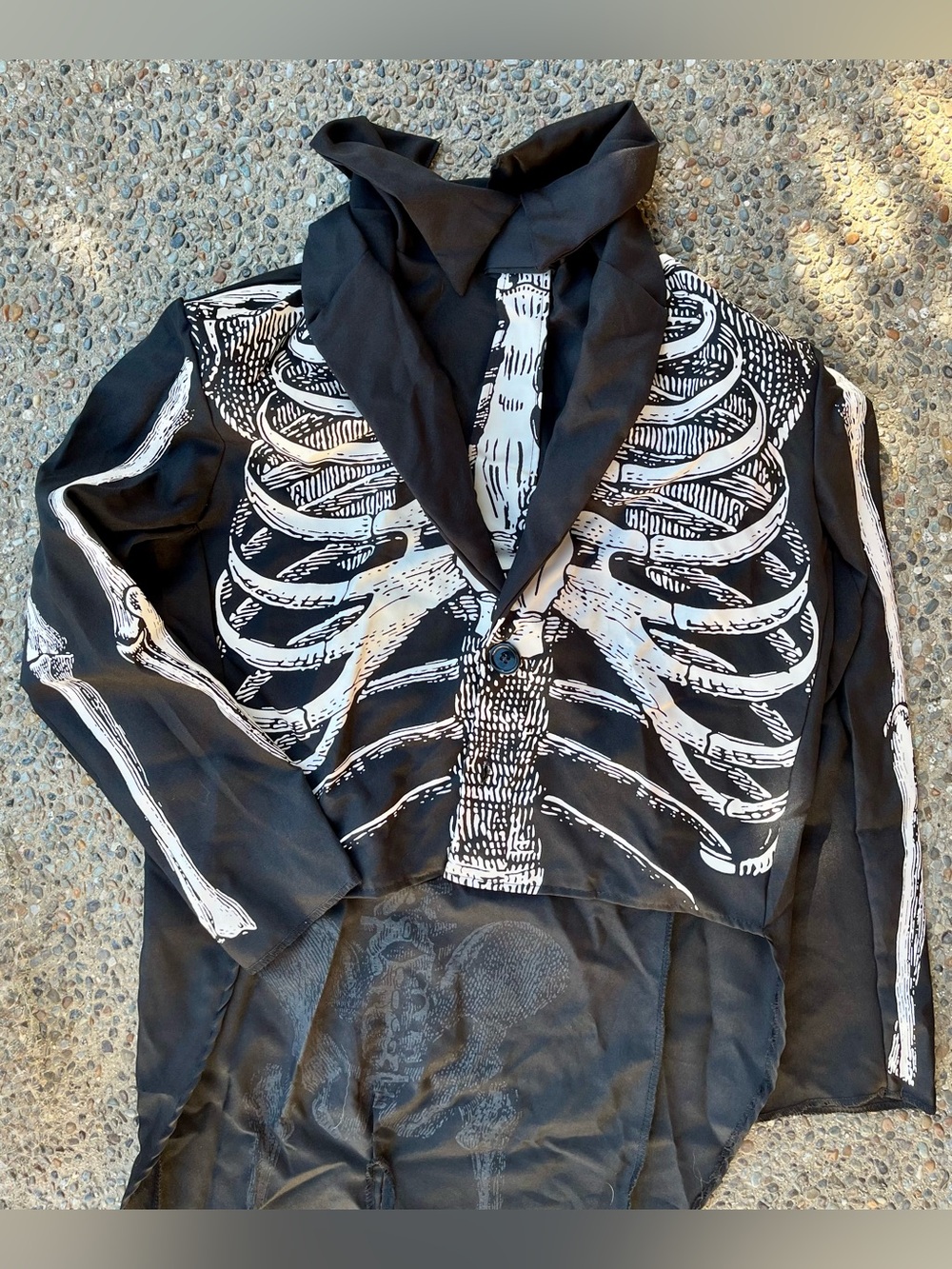 Big Kids/Teen Black Skeleton Costume 3Piece Tux with Tails Top Hat & Gloves M/L